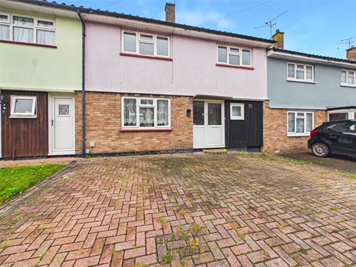 3 Bedroom Terraced House For Sale In Devonshire Road, Basildon, Essex, SS15