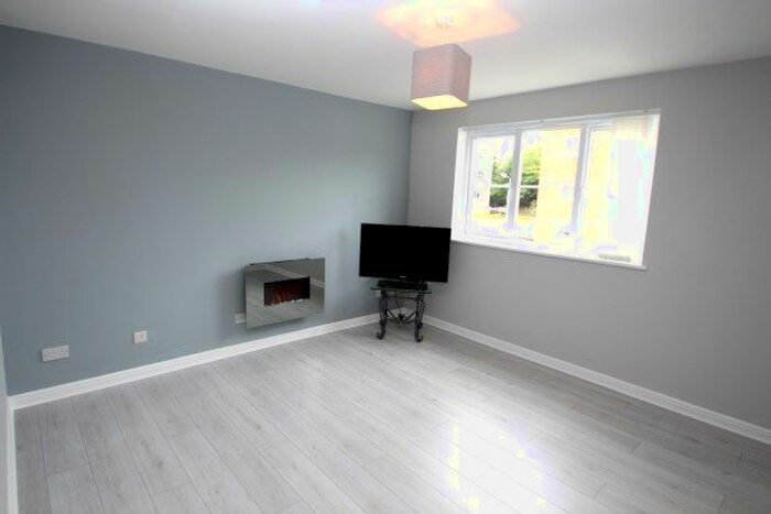 2 Bedroom Flat To Rent In Eversley Street, Glasgow, G32