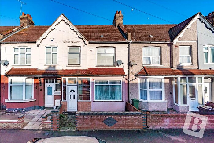 3 Bedroom Terraced House For Sale In Morden Road, Chadwell Heath, RM6