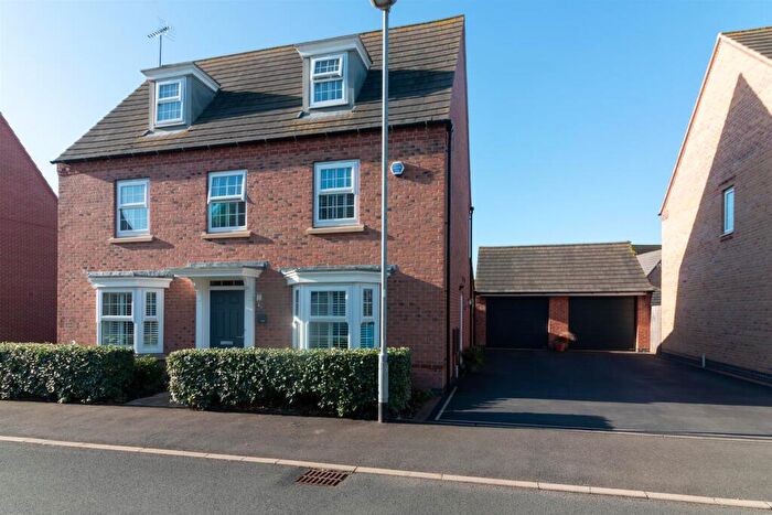 5 Bedroom Detached House For Sale In Poppy Close, Cotgrave, Nottingham, NG12