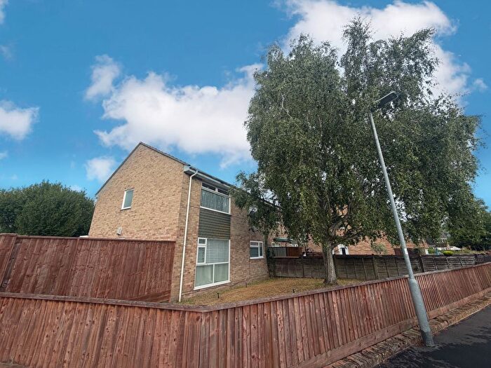 2 Bedroom Flat To Rent In Lime Tree Close, Bridgwater, TA6