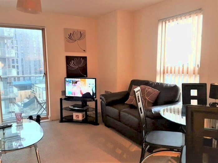 2 Bedroom Flat To Rent In Britton House, Lord Street, Manchester, M4