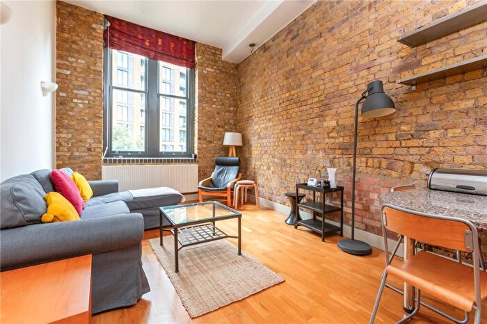 2 Bedroom Apartment For Sale In Chandlery House, Gowers Walk, London, E1