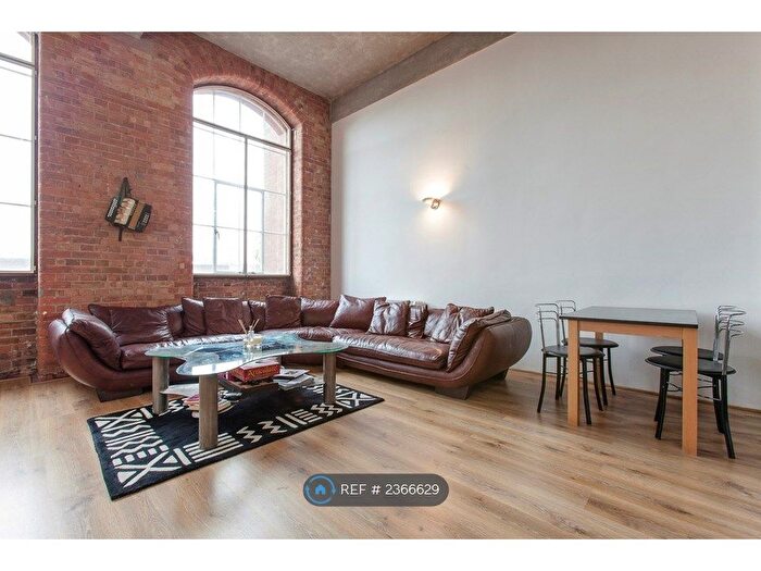 2 Bedroom Flat To Rent In Bow Quarter, London, E3