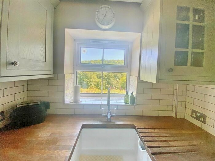 2 Bedroom Cottage For Sale In Lowertown, Helston, TR13