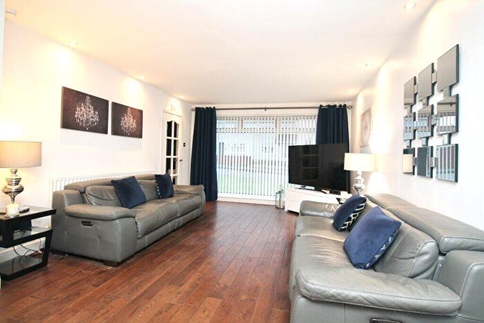 4 Bedroom Detached House For Sale In Solway Road Bishopbriggs, G64