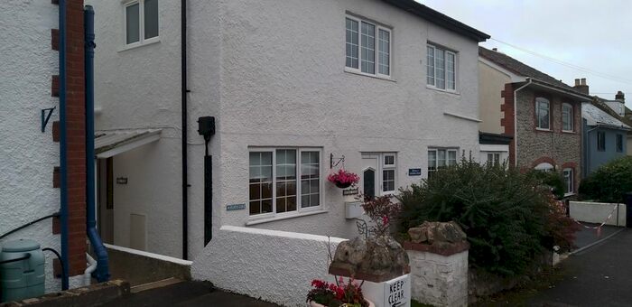 2 Bedroom Flat To Rent In View Road, Lyme Regis, Dorset, DT7