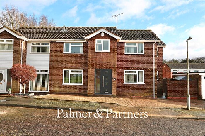 4 Bedroom Semi Detached House For Sale In Lanercost Way, Ipswich, Suffolk, IP2