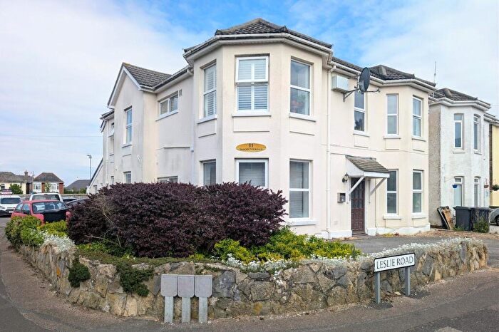 2 Bedroom Flat For Sale In Woodend Road, Bournemouth, BH9