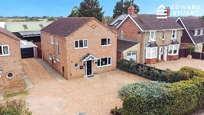 4 Bedroom Detached House For Sale In Peterborough Road, Eye, Peterborough, Cambridgeshire, PE6