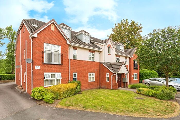 2 Bedroom Flat For Sale In Crossland Mews, Lymm, Cheshire, WA13