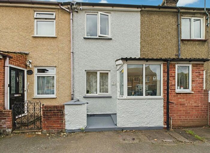 2 Bedroom Terraced House For Sale In Charles Street, Grays, RM17