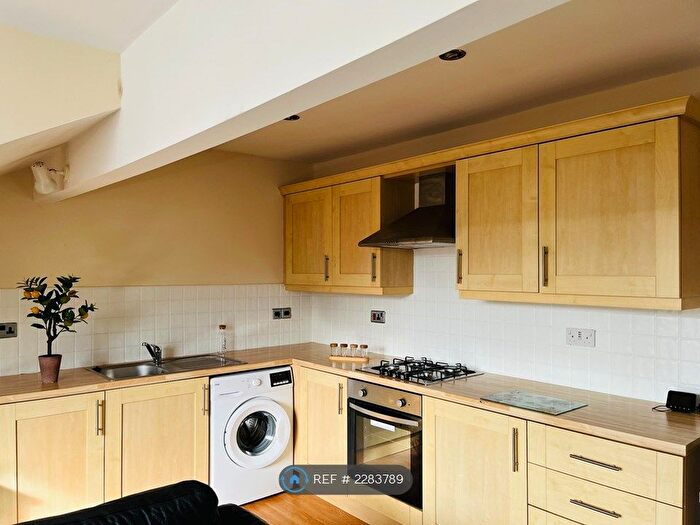 1 Bedroom Flat To Rent In Argyle Square, Sunderland, SR2