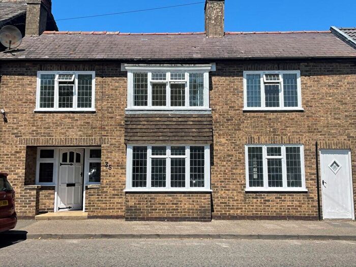 3 Bedroom End Of Terrace House For Sale In Abbey Road, Bourne, PE10