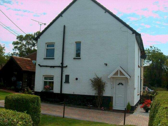 2 Bedroom Semi-Detached House To Rent In Mount Pleasant Road, Alton, GU34