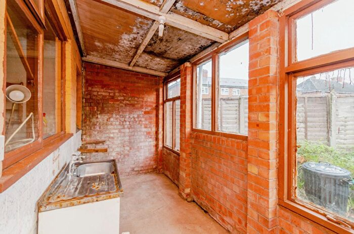 3 Bedroom Terraced House For Sale In Kent Street, Walsall, West Midlands, WS2
