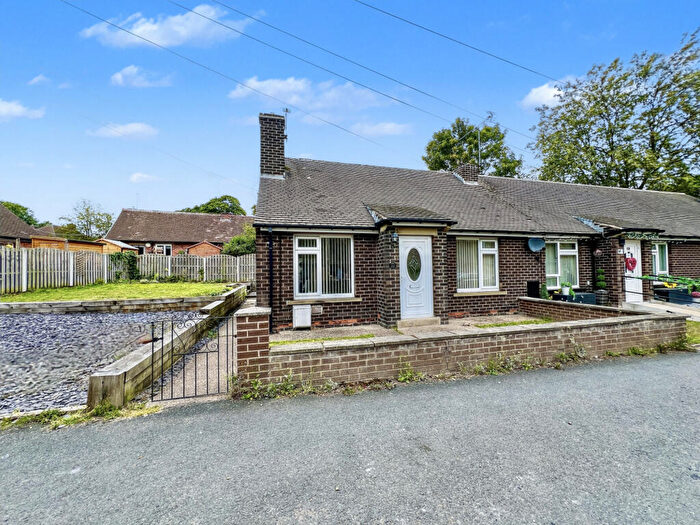 2 Bedroom Bungalow For Sale In Manor Park, Silkstone, S75