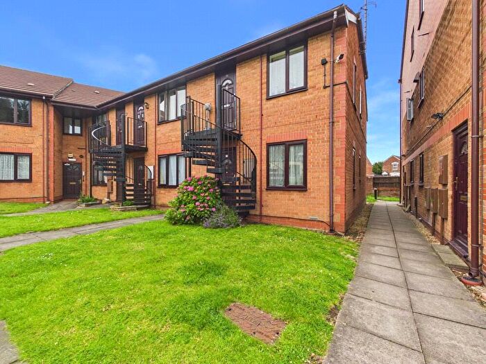 1 Bedroom Apartment For Sale In Woodford Court, Chequers Road, Gloucester, Gloucestershire, GL4