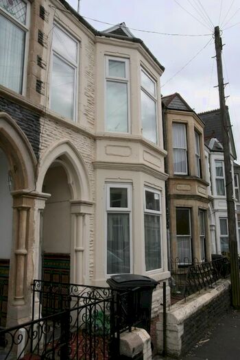 5 Bedroom Property To Rent In Mackintosh Place, Roath, Cardiff, CF24