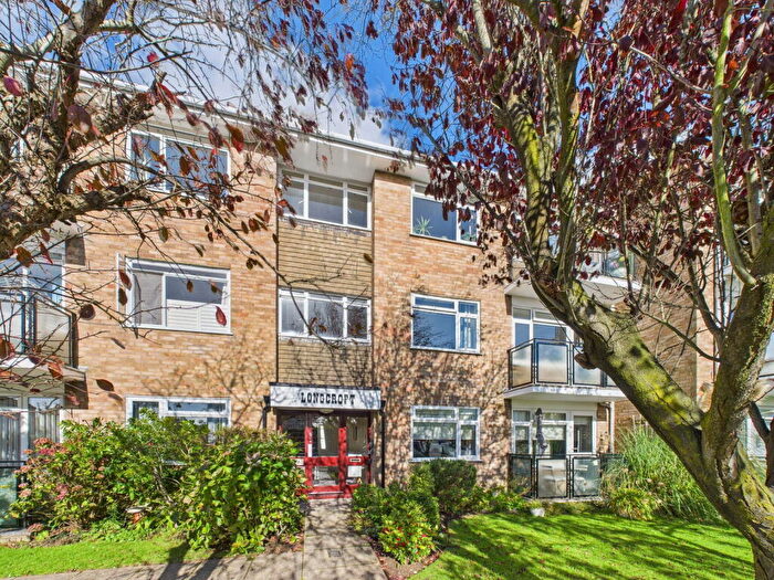 2 Bedroom Flat For Sale In Southdown Road, Shoreham By Sea, BN43