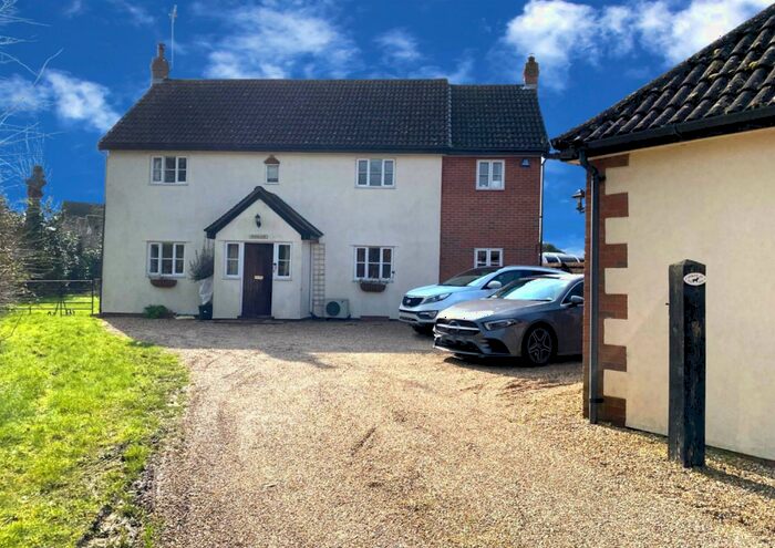 4 Bedroom Detached House For Sale In Church Meadow, Finningham, Stowmarket, IP14