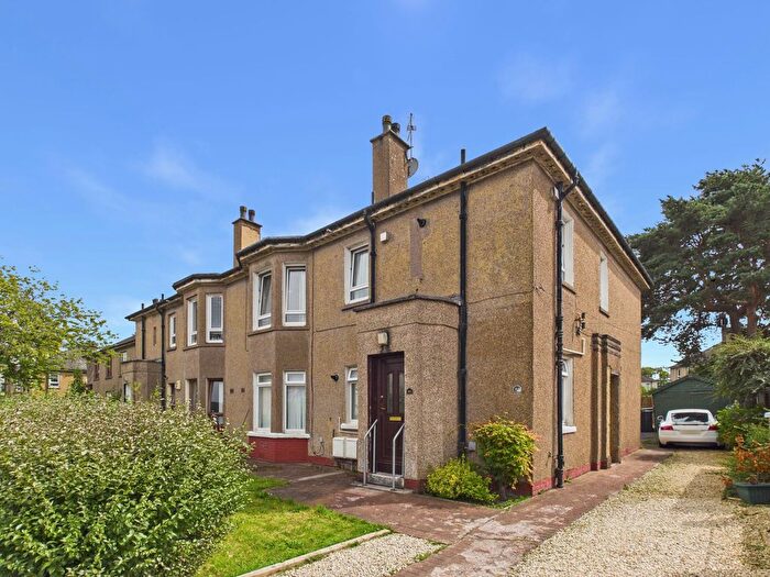 3 Bedroom Flat For Sale In Binend Road, Glasgow, G53