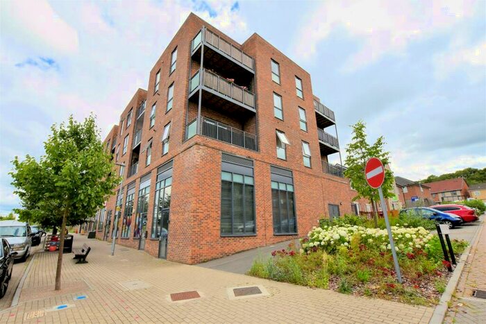 2 Bedroom Block Of Apartments To Rent In Spey Road, Tilehurst, Reading, RG30