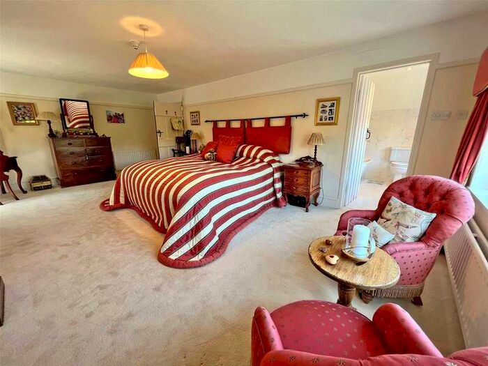 6 Bedroom Detached House For Sale In Danestream, 24 Kivernell Road, Milford On Sea, Lymington, SO41