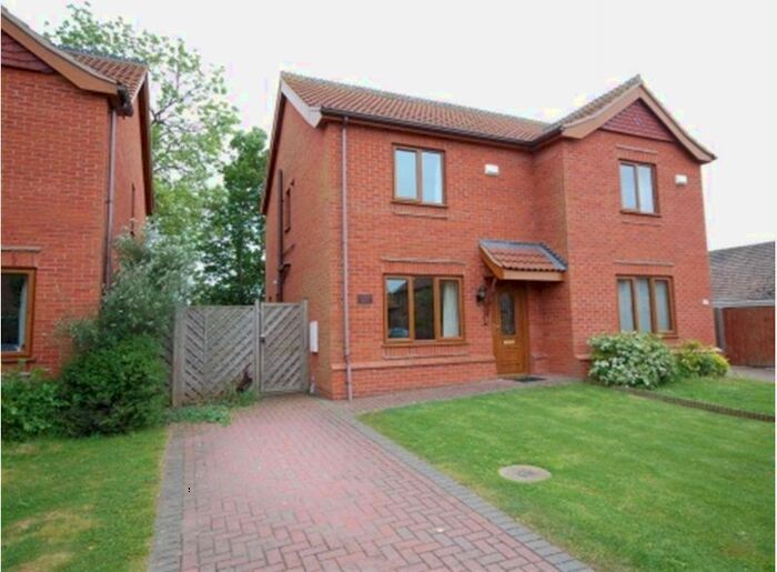 2 Bedroom Property To Rent In Swaby Close, Marshchapel, Grimsby, DN36