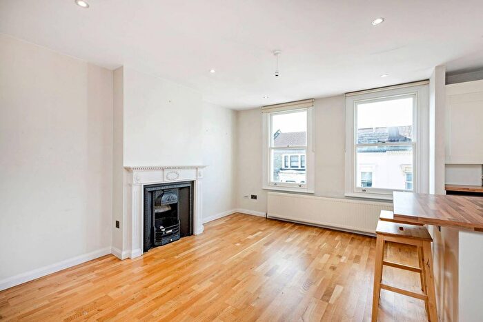 1 Bedroom Flat To Rent In Lower Richmond Road, West Putney, London, SW15