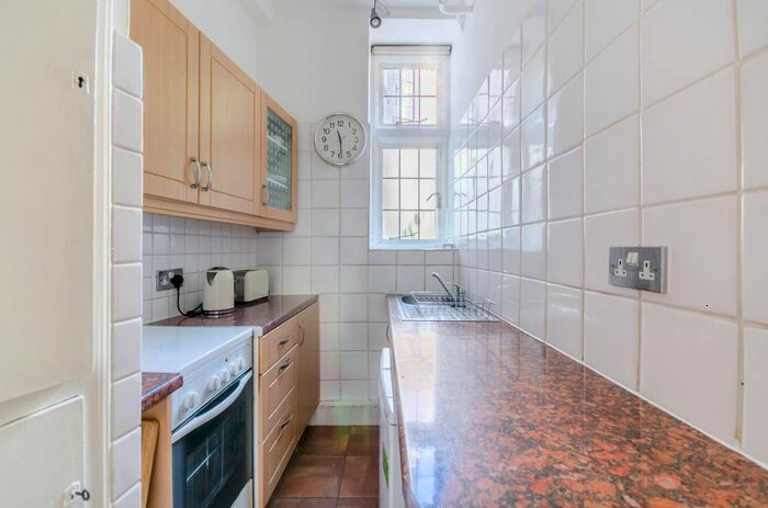 Studio To Rent In Weymouth Street, Marylebone, London, W1G