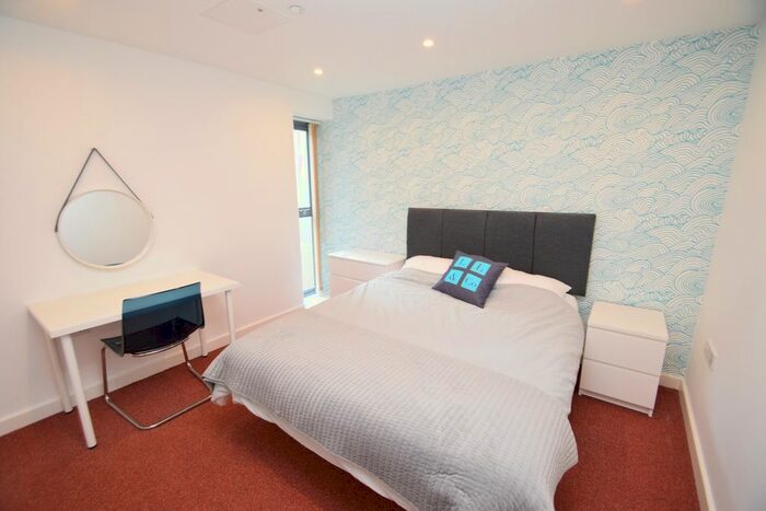 1 Bedroom Flat To Rent In Market Street, Falmouth, TR11
