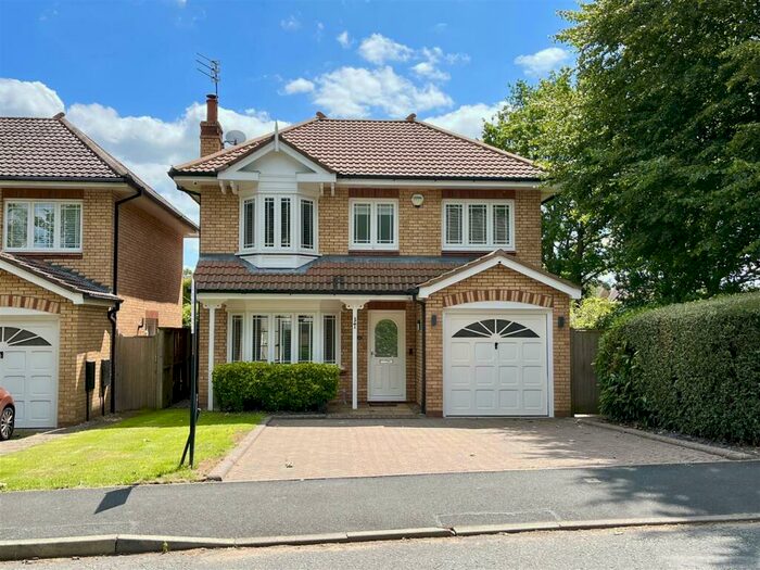 4 Bedroom Detached House To Rent In Alveston Drive, Wilmslow, SK9