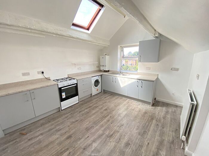 2 Bedroom Flat To Rent In Stoneyhey Road, Wallasey, CH45