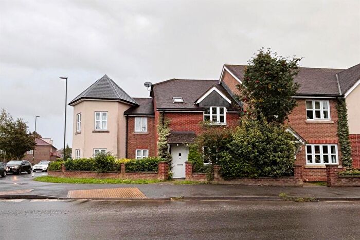 3 Bedroom Terraced House To Rent In St. Georges Court, Birdham Road, Chichester, PO19