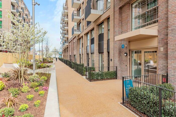 1 Bedroom Apartment To Rent In Carraway Street, Reading, RG1