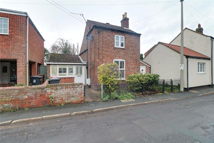 2 Bedroom Cottage For Sale In Chapel Street, Goxhill, DN19