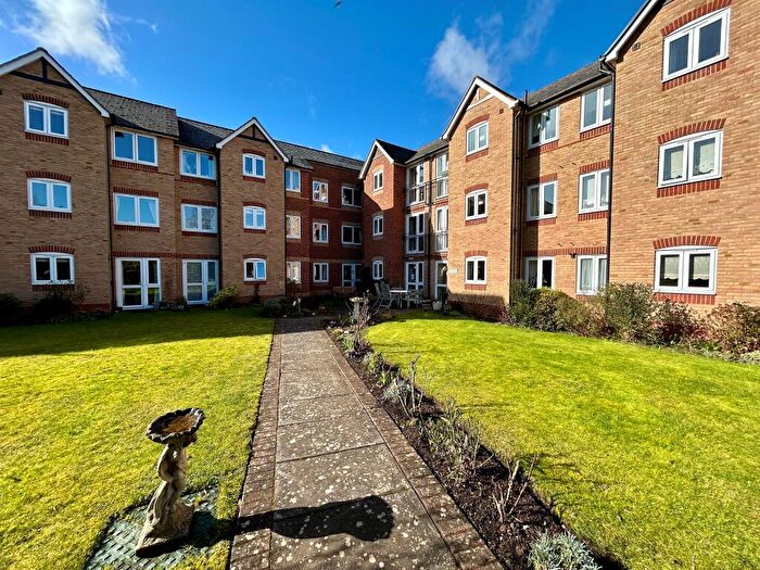 1 Bedroom Flat For Sale In Station Street, Saffron Walden, CB11