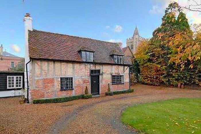 2 Bedroom Cottage To Rent In Church Lane, Warfield, RG42