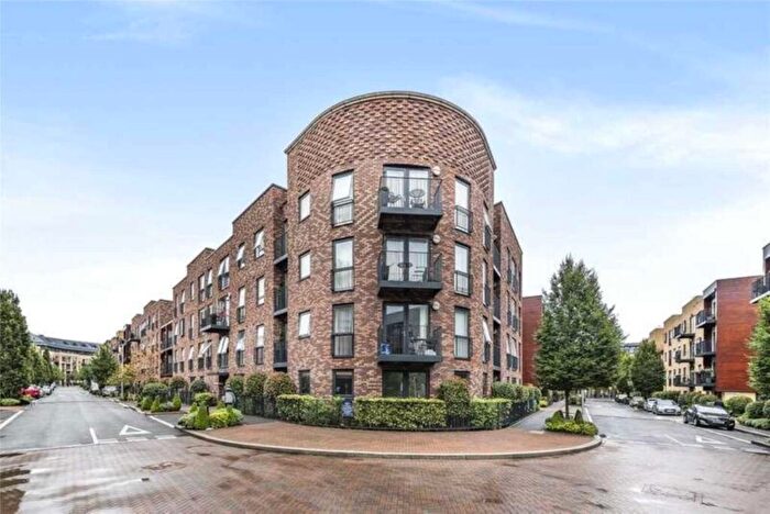 2 Bedroom Flat To Rent In Letchworth Road, Stanmore, HA7