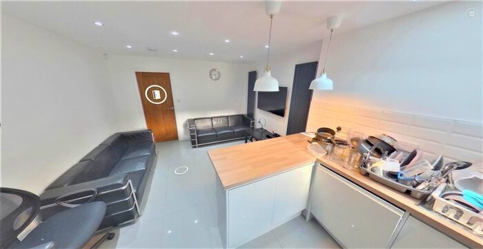 5 Bedroom Terraced House To Rent In Bristol Road, Coventry, CV5