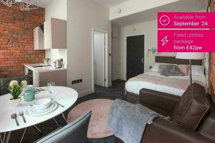 Apartment To Rent In King Street, Studio Apartment, M2