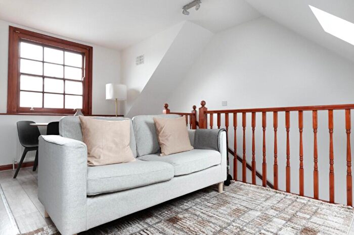 2 Bedroom Apartment To Rent In Brick Lane, London, E1