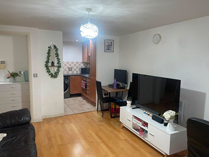 1 Bedroom Flat To Rent In West Ealing, London, W13