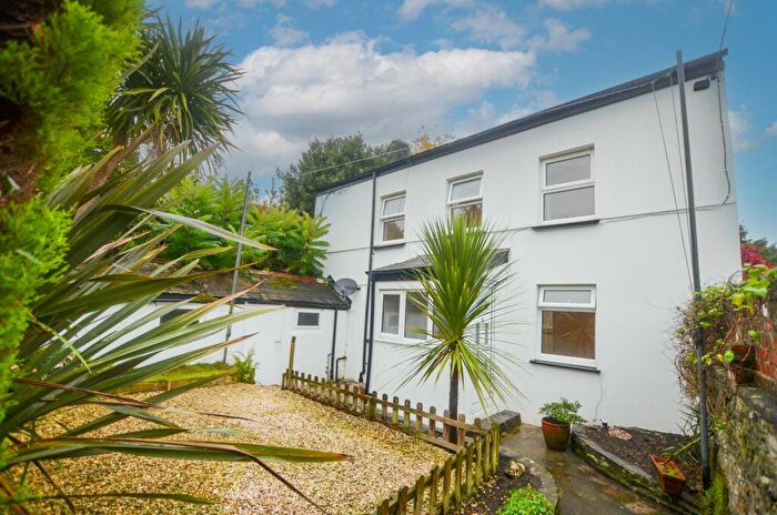 3 Bedroom Cottage For Sale In North Street, Lostwithiel, Cornwall, PL22