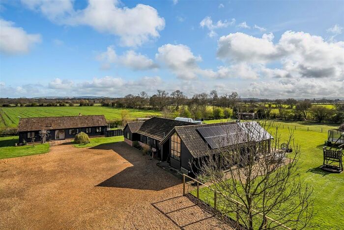 7 Bedroom Detached House For Sale In Mill Lane, Bulkington, Devizes, SN10