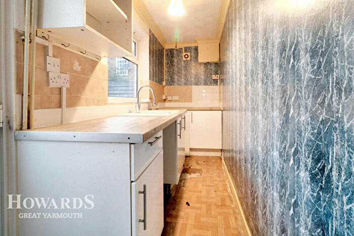 3 Bedroom Terraced House For Sale In Old Wellington Place, Great Yarmouth, NR30