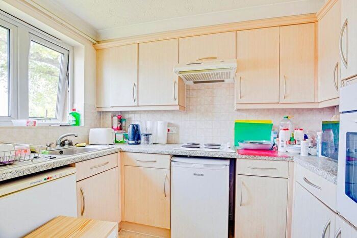 1 Bedroom Retirement Property For Sale In Forty Avenue, Wembley, HA9