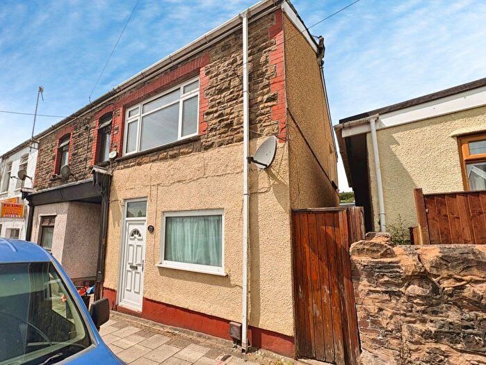 3 Bedroom Property To Rent In High Street, Nantyffyllon, Maesteg, CF34