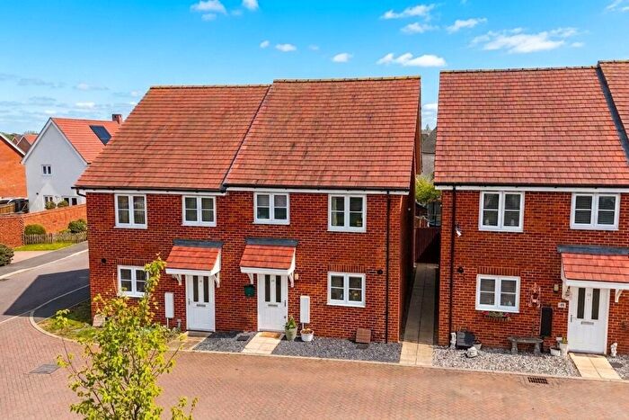 3 Bedroom Semi Detached House For Sale In Goshawk Rise, Wymondham, NR18